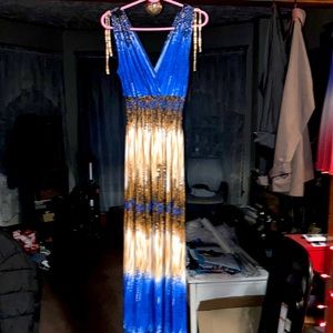 Ladies Sundress extremely comfortable one size fits all
